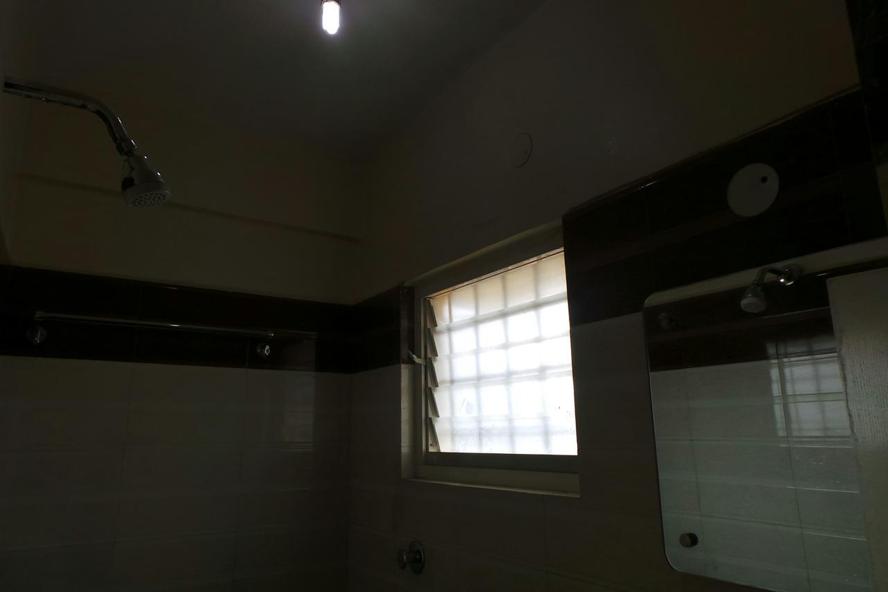 Manjusri Paradise Hotell Bangalore Eksteriør bilde