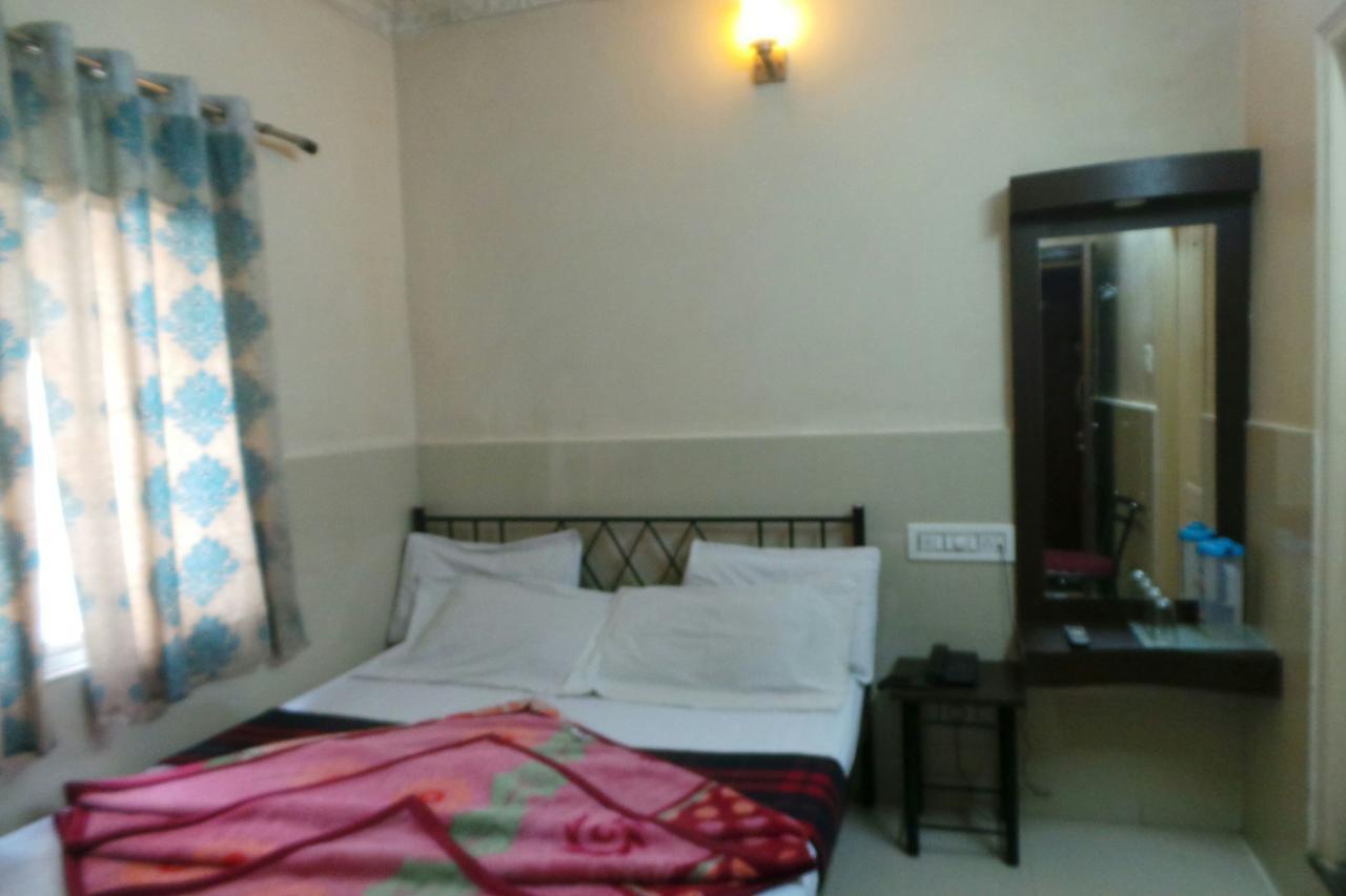 Manjusri Paradise Hotell Bangalore Eksteriør bilde